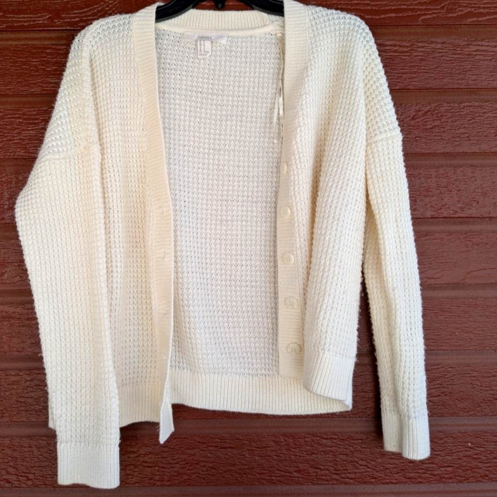 🖖 Forever 21 🖖 Cream Knit Button Cardigan Sweater
